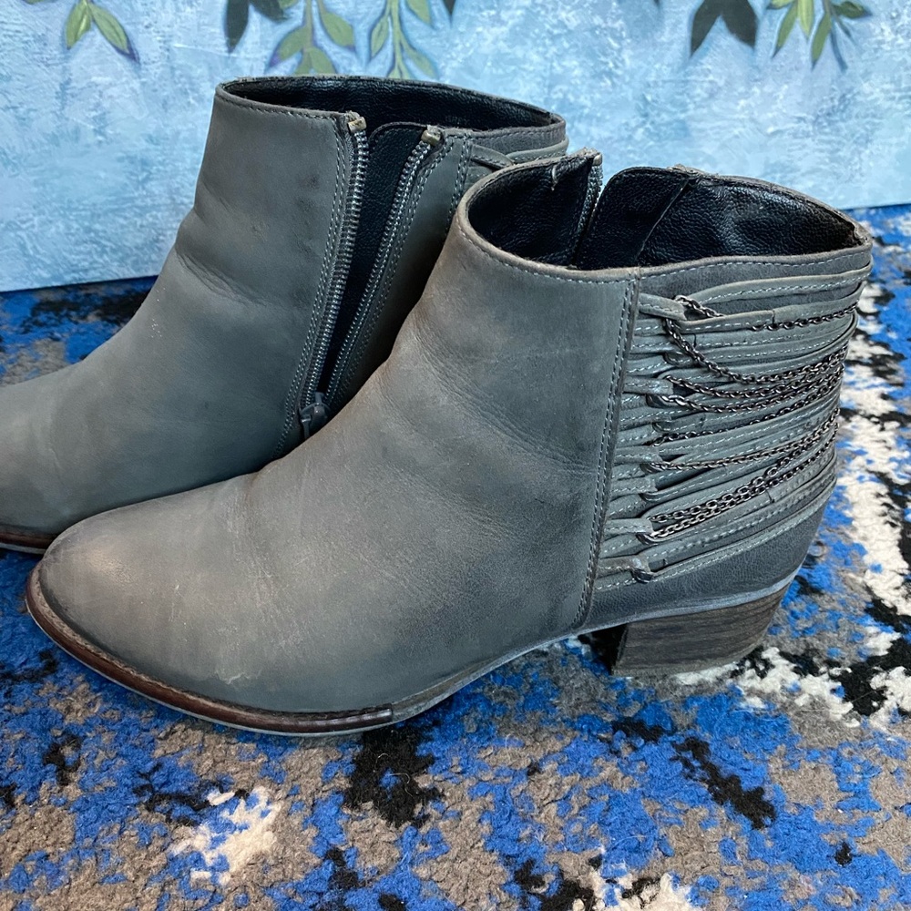 Ankle boot